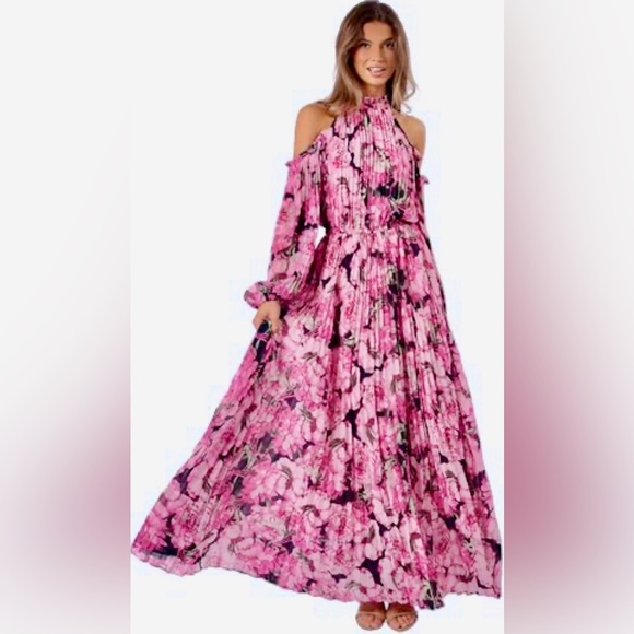 Petal & Pup Hilary Pleated Cold Shoulder Floral Maxi Dress - Picture 13 of 15